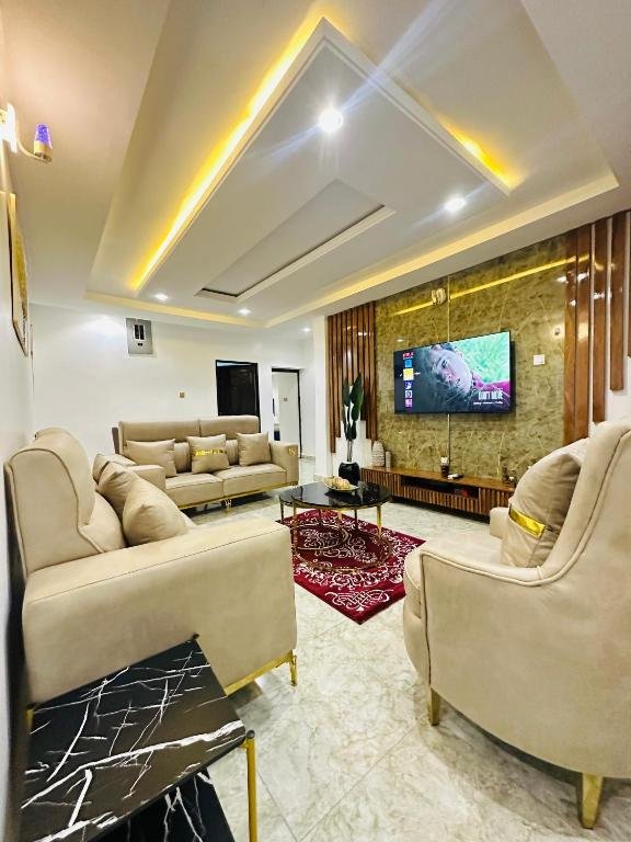 Glamorous 2 Bedroom Wuse 2
