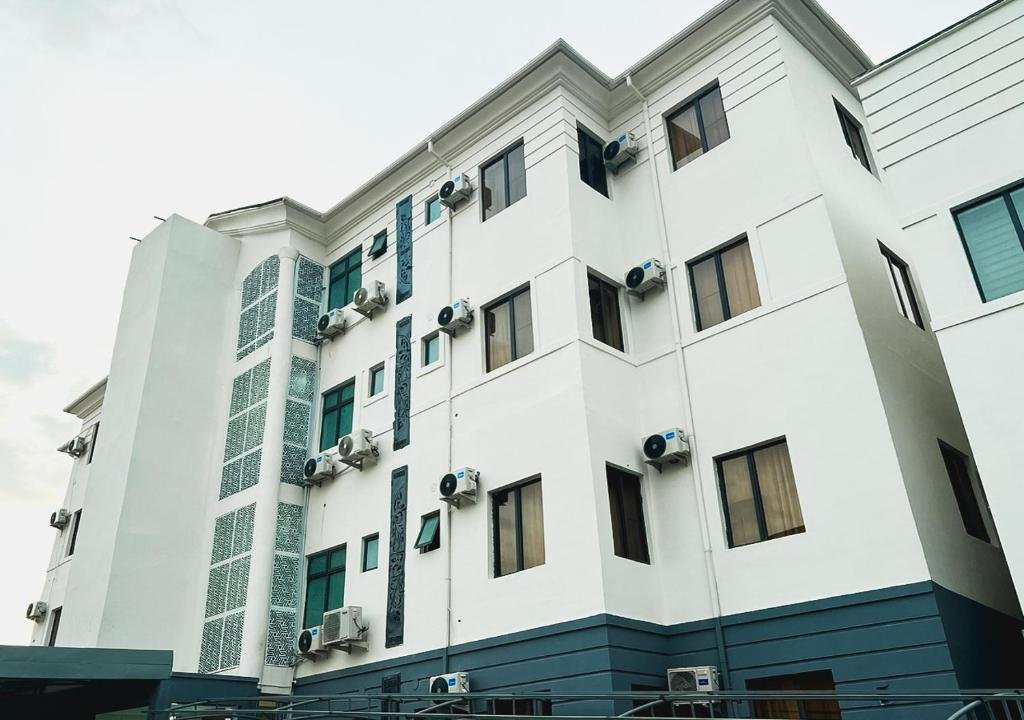 Kam Apartment and Taverns