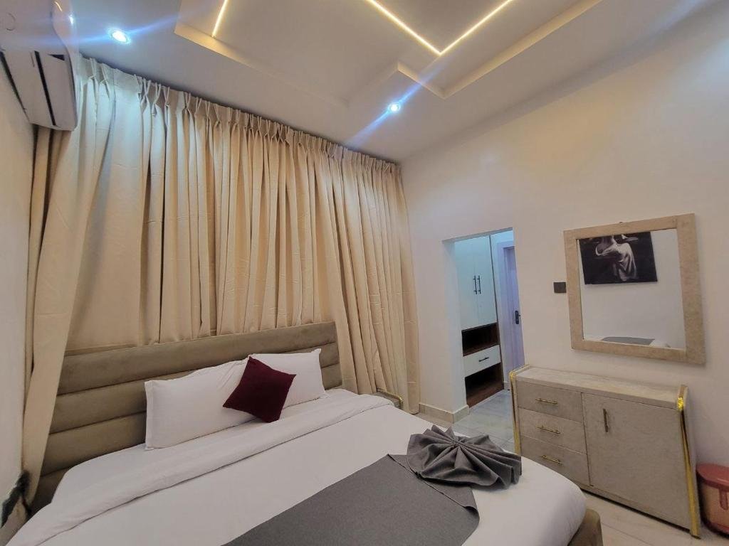 Standard Suite