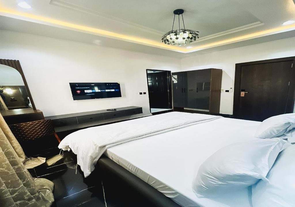 One Bedroom Suite