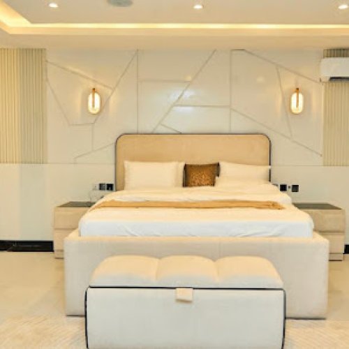 DEEREX LUXURY APARTMENTS